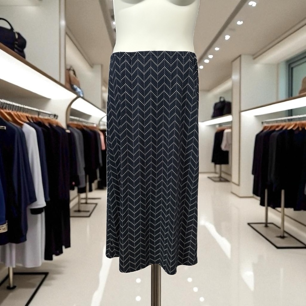 Tommy Hilfiger, Navy Blue Polka Dot Chevron Skirt, Small